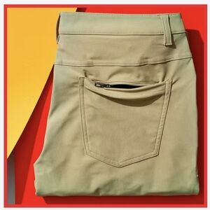 Lululemon Men's Size 30 Khaki Chinos